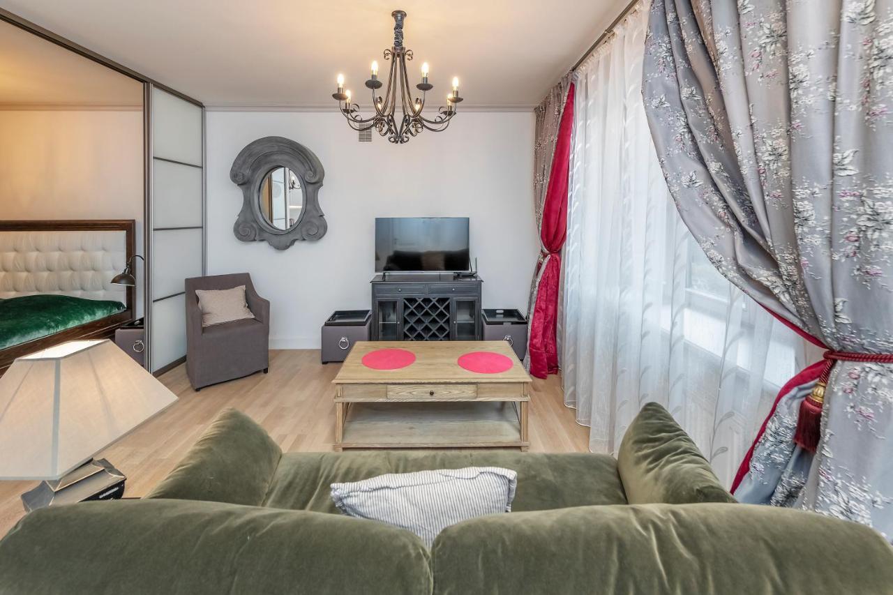 Luxury Gaono Apartments Vilnius Old Town I Self Check In I Free Private Parking Buitenkant foto
