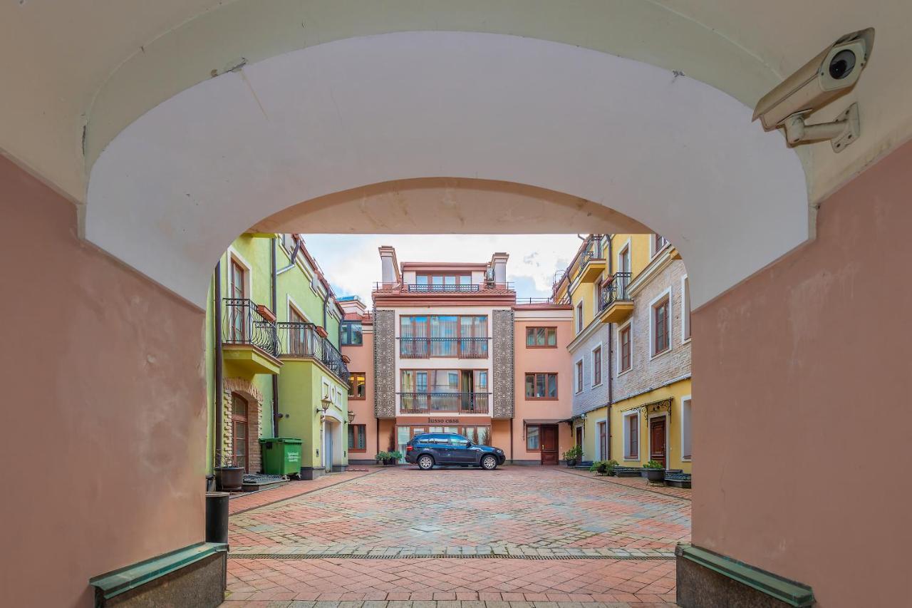 Luxury Gaono Apartments Vilnius Old Town I Self Check In I Free Private Parking Buitenkant foto