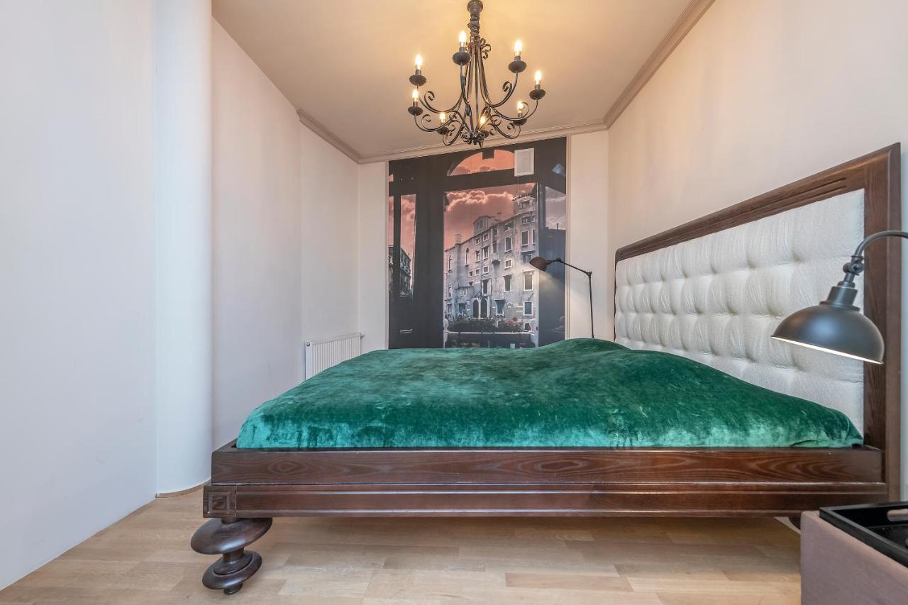 Luxury Gaono Apartments Vilnius Old Town I Self Check In I Free Private Parking Buitenkant foto
